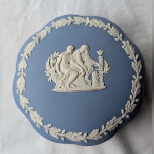 Wedgwood England Jasperware Blue Cream Detail Aesculapius Trinket Candy Box Lid